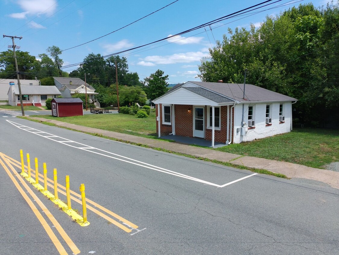 Photo - 912 Forest St.