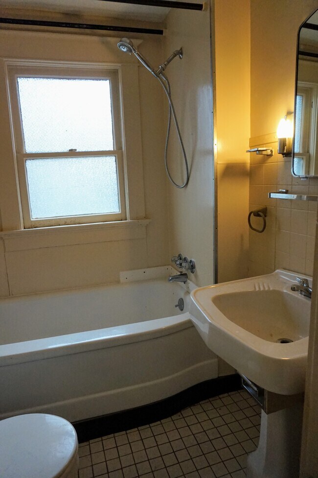bathroom - 21 E Powell Ave