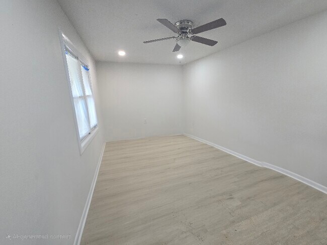 Foto del edificio - 235 Roseborough Rd
