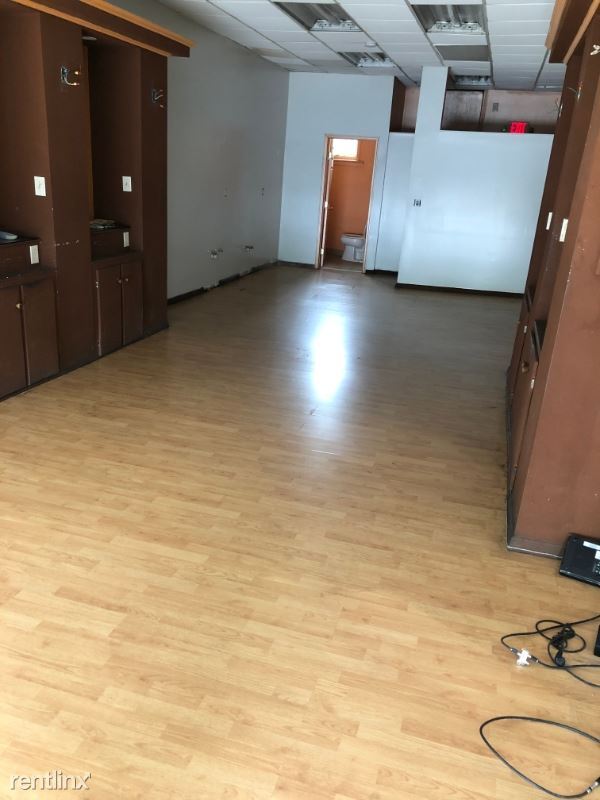 Building Photo - Studio, 1 bath Apartment - 1588 Maple Ave