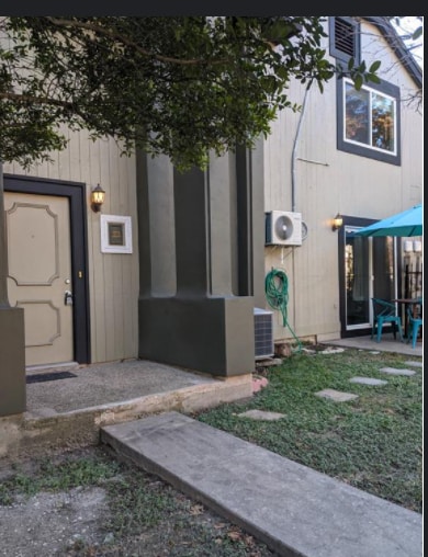 Building Photo - 1601 Bridgeway Dr