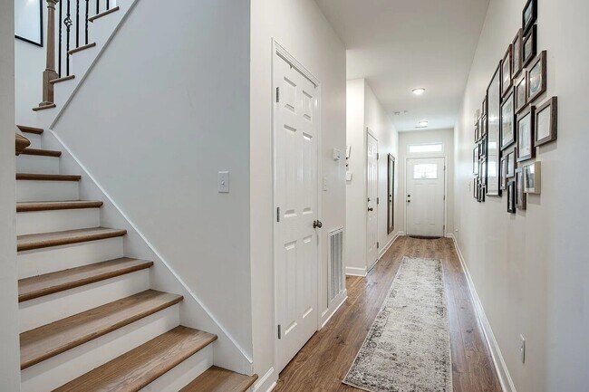 Foto del edificio - 2426 24th Ave N