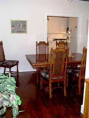 Comedor - 507 E Sixth St
