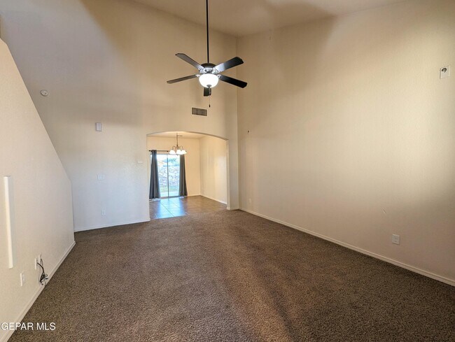 Building Photo - 5000 Silver Ranch Ave