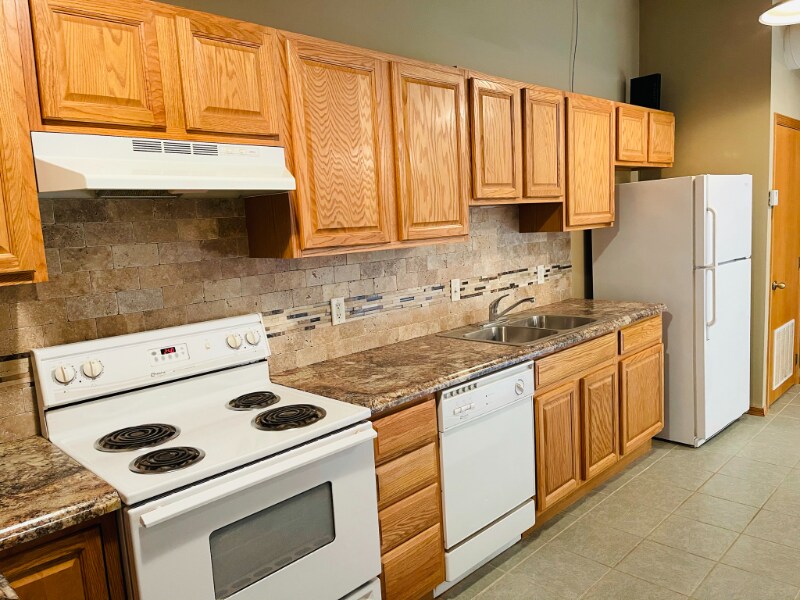 Primary Photo - 311 N 8th St