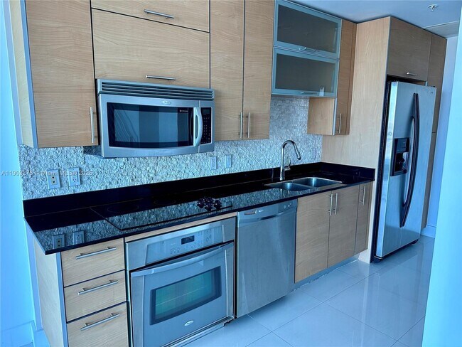 Foto del edificio - 60 SW 13th St