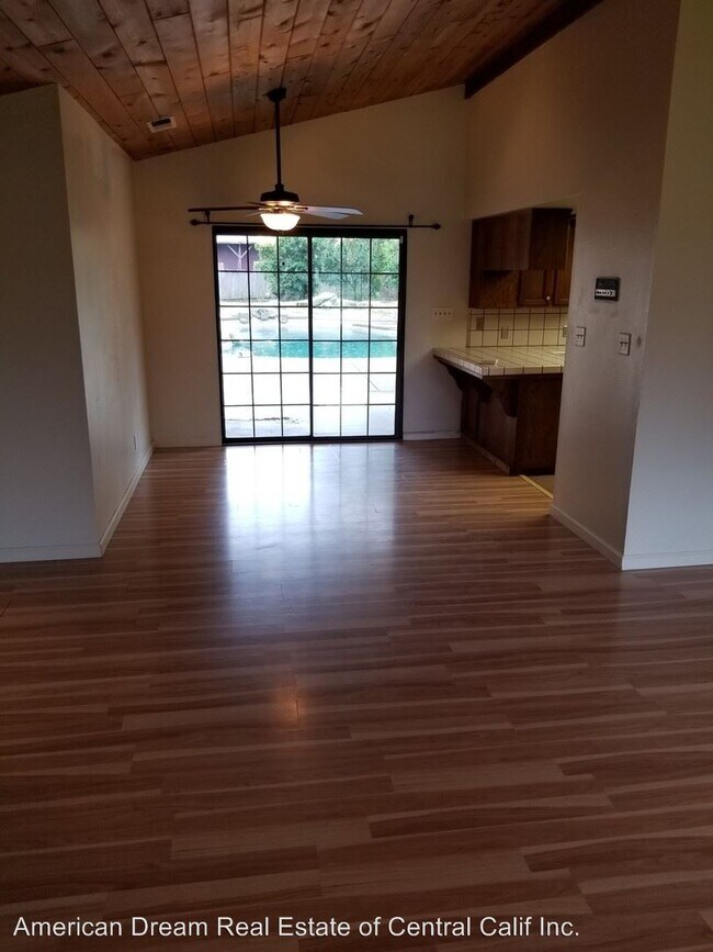 Building Photo - 4 br, 3 bath House - 6483 Murphy