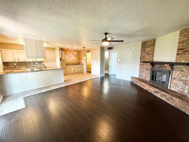 Foto principal - 709 Meadow Mead Dr