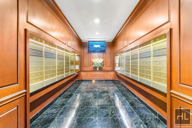 Foto del edificio - 220 E 65th St