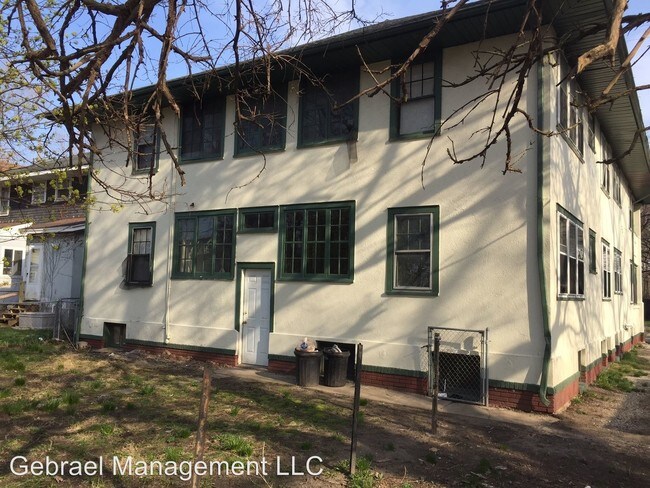 Foto del edificio - 617 E 3rd St