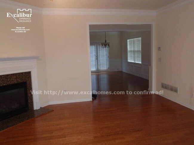 Building Photo - 643 Pecan Knoll Dr