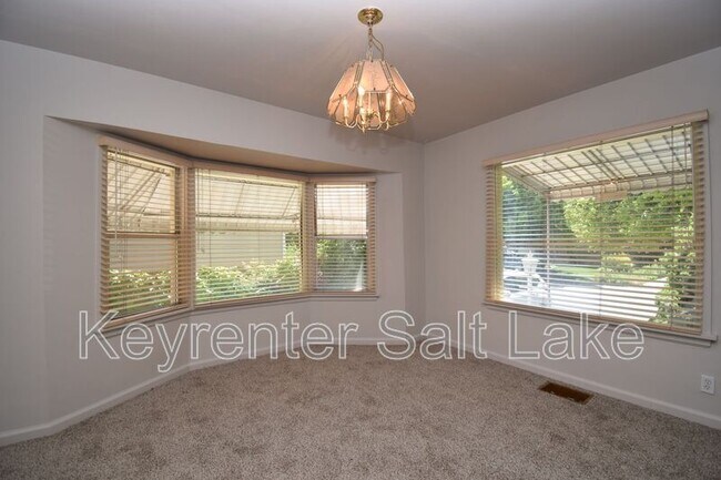 Building Photo - 1523 S 600 E