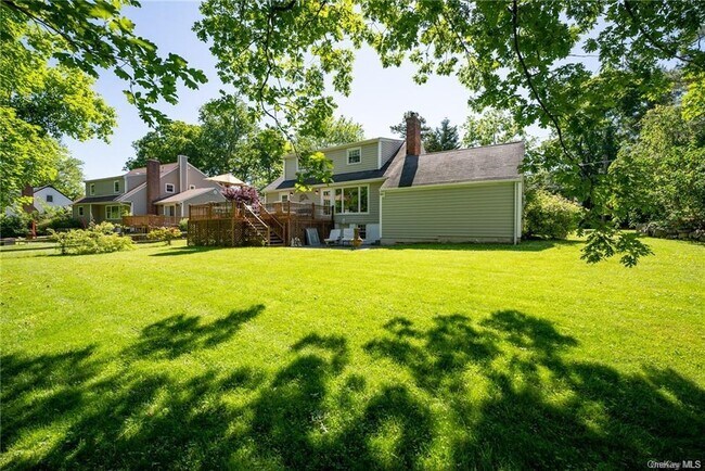 Building Photo - 400 Wilmot Rd