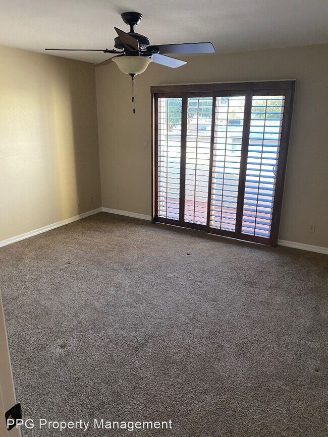 Building Photo - 3 br, 3 bath House - 241 W Tainter Dr