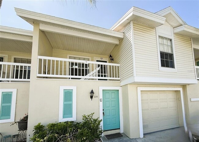 Building Photo - 225 Sun Vista Ct S
