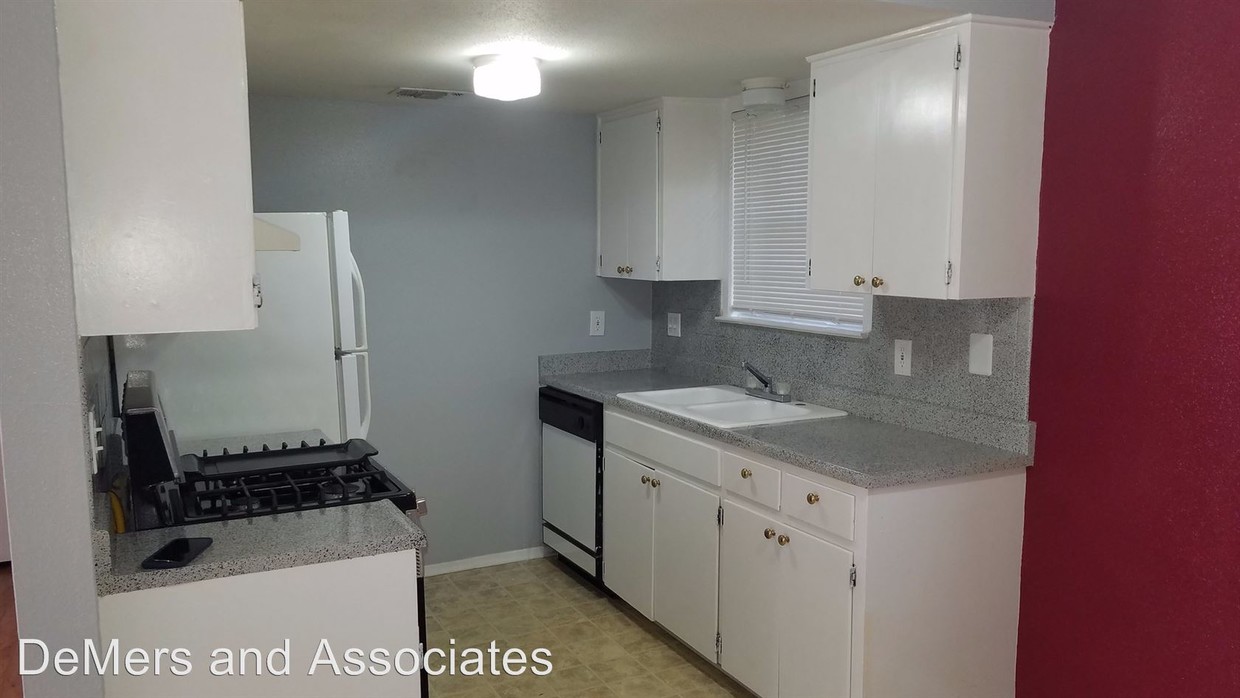 Foto principal - 235 E Mulberry Ave