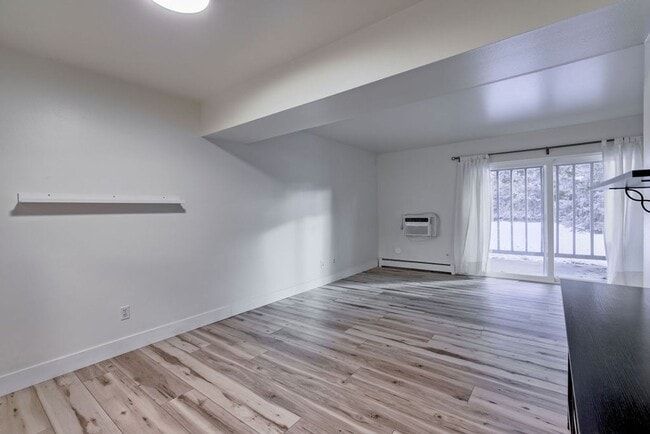 Foto del edificio - 809 E Drake Rd