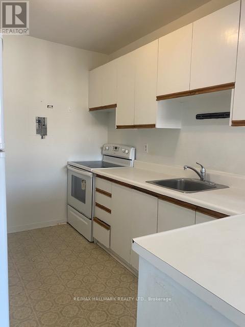 Building Photo - 129 Danforth Ave