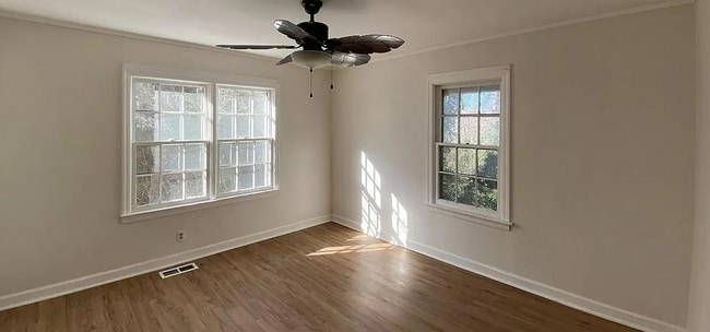 Foto del edificio - 3 Bed with extra loft room upstairs and 2 Bath in Atlanta!