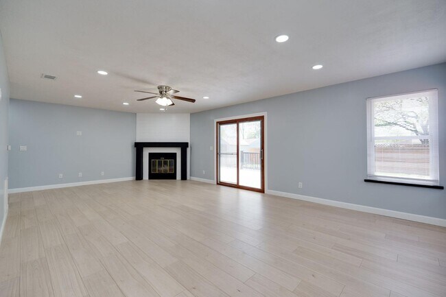 Foto del edificio - 6214 Shull Rd