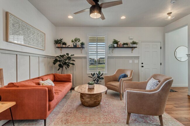 Foto del edificio - 4253 W Clarks Hill Dr