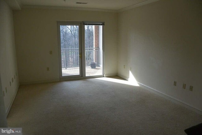 Building Photo - 11770 Sunrise Valley Dr