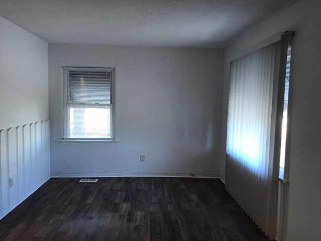 Photo - 2738 N Dearborn St House