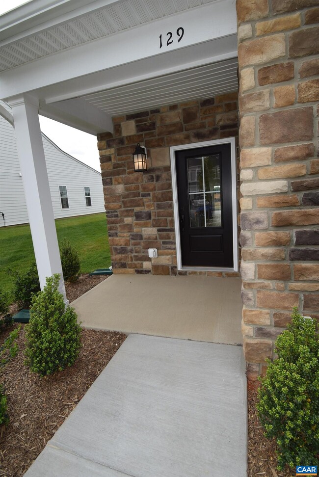 Building Photo - 129 Crabapple Ln