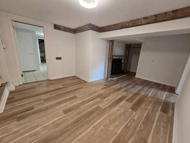 Foto del edificio - NEW LISTING!!!!!