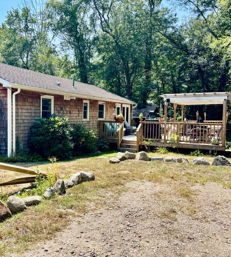 Primary Photo - 40 S Beechwood Rd