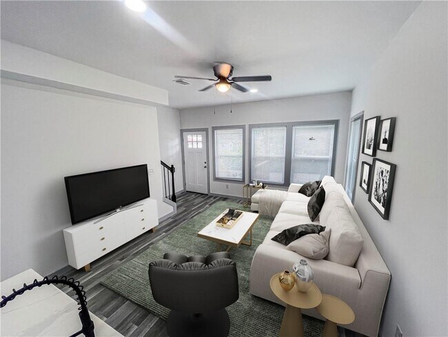 Foto del edificio - 215 Anderson Ave NW