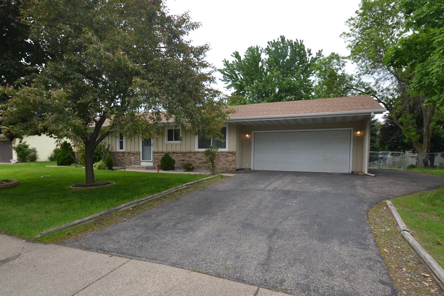 8373 157th St W, Apple Valley, MN 55124 | Apartments.com