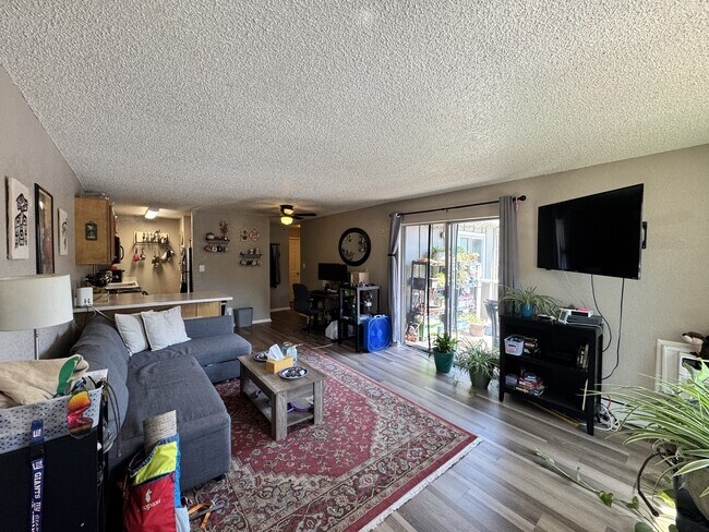 Foto del edificio - 857 S Van Gordon Ct