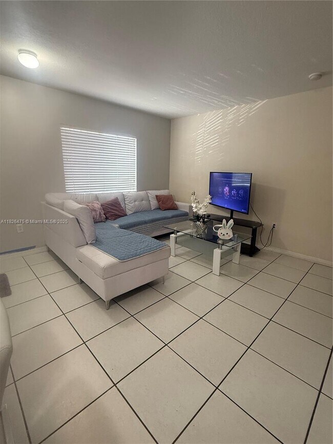 Foto del edificio - 7145 NW 173rd Dr