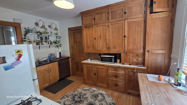 Foto del edificio - Spacious 3 Bed Duplex with Office + Bonus ...