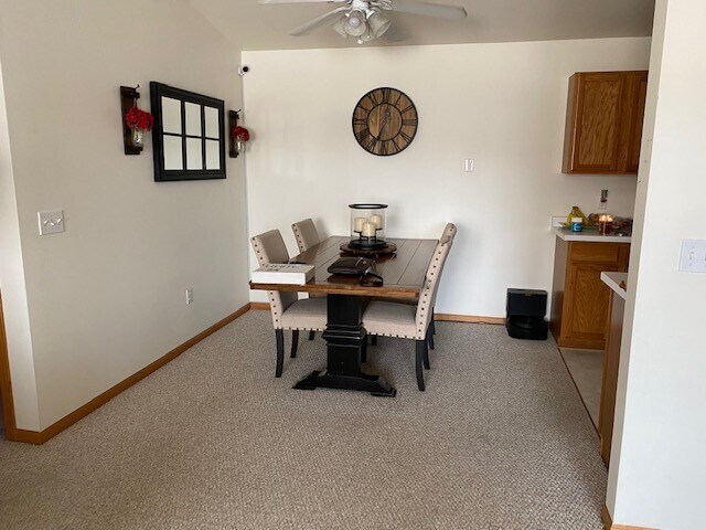 Dining Area - 2520 11th Plz