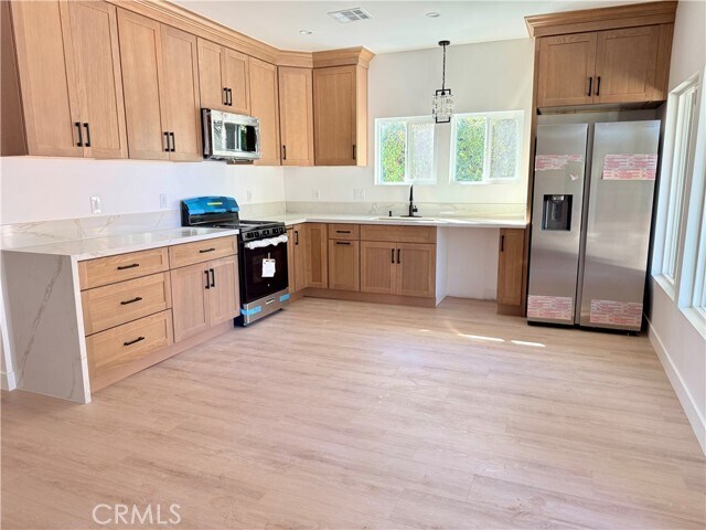 Foto del edificio - 17438 1/2-17432 Horace St