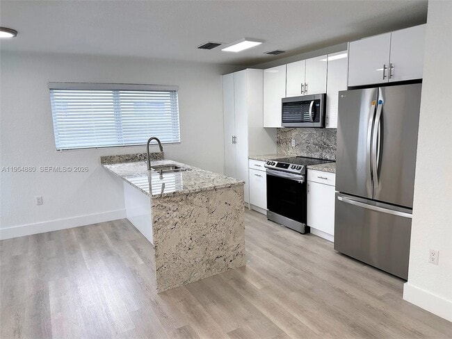 Foto del edificio - 11230 SW 5th St