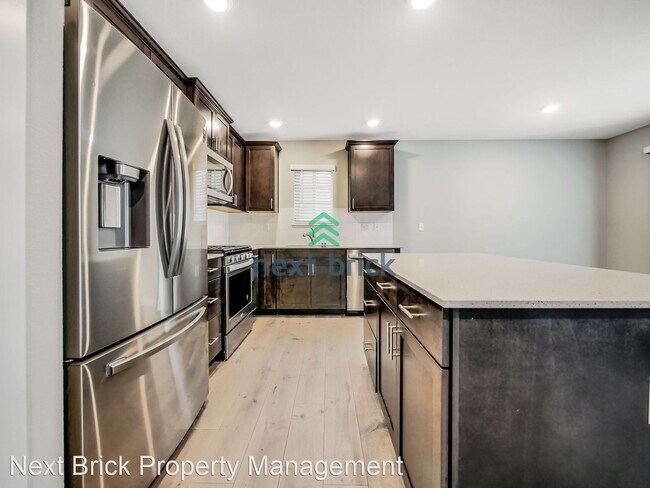 Building Photo - 4 br, 2.5 bath House - 207 169th Pl SW