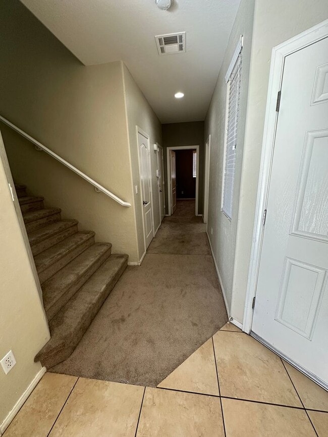 Building Photo - 4-Bedroom Gated Mountain’s Edge Home with Loft & Downstairs Bedroom