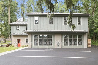 Building Photo - 5565 Pennell Rd