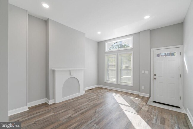 Building Photo - 2213 Orem Ave