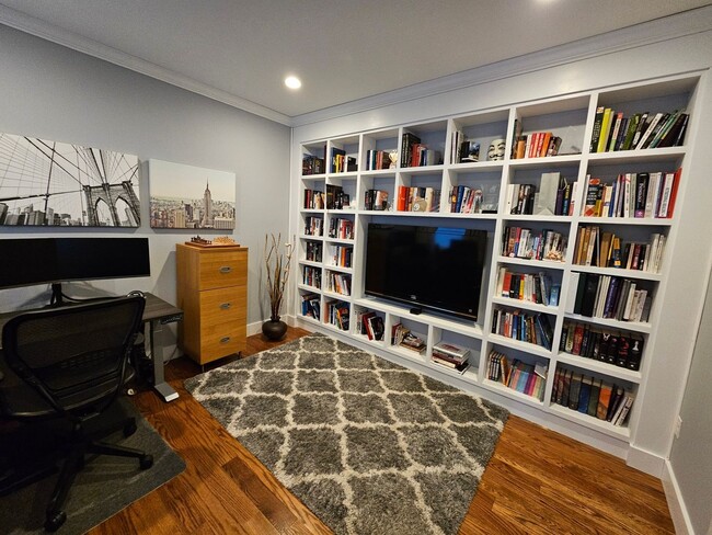 Foto del edificio - Spacious New House in Newtown