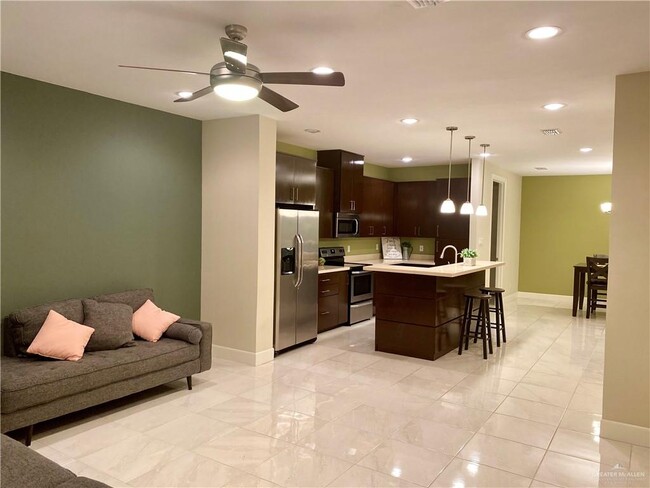 Foto del edificio - 1433 Ozark Ave