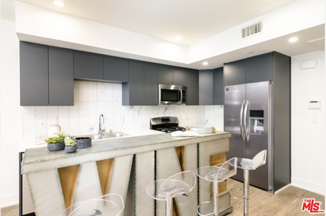 Foto principal - 1831 Sawtelle Blvd