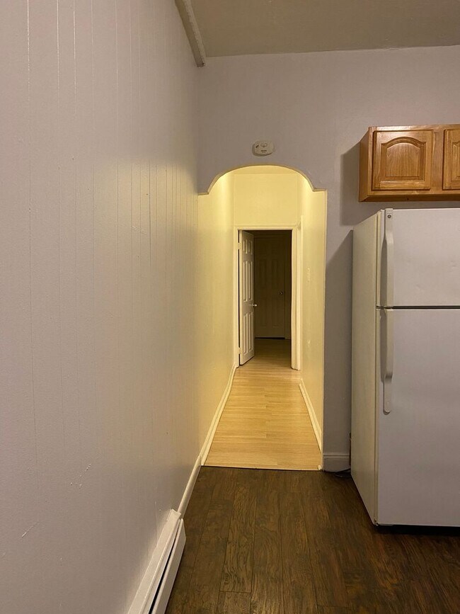 Foto del edificio - 6033 Elmwood Ave