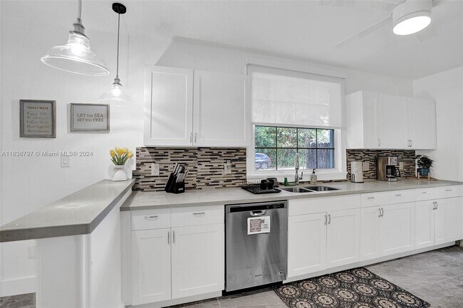 Foto del edificio - 2510 NE 181st St