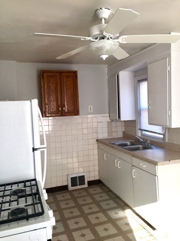 Foto del edificio - 5049 Jefferson St