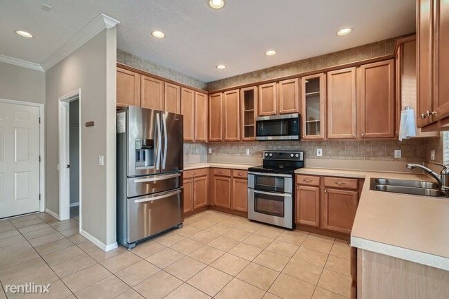 Foto del edificio - 5 br, 3 bath House - 22727 Killington Blvd...