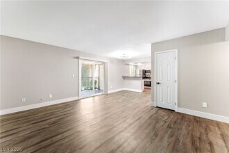 Building Photo - 5317 Indian River Dr